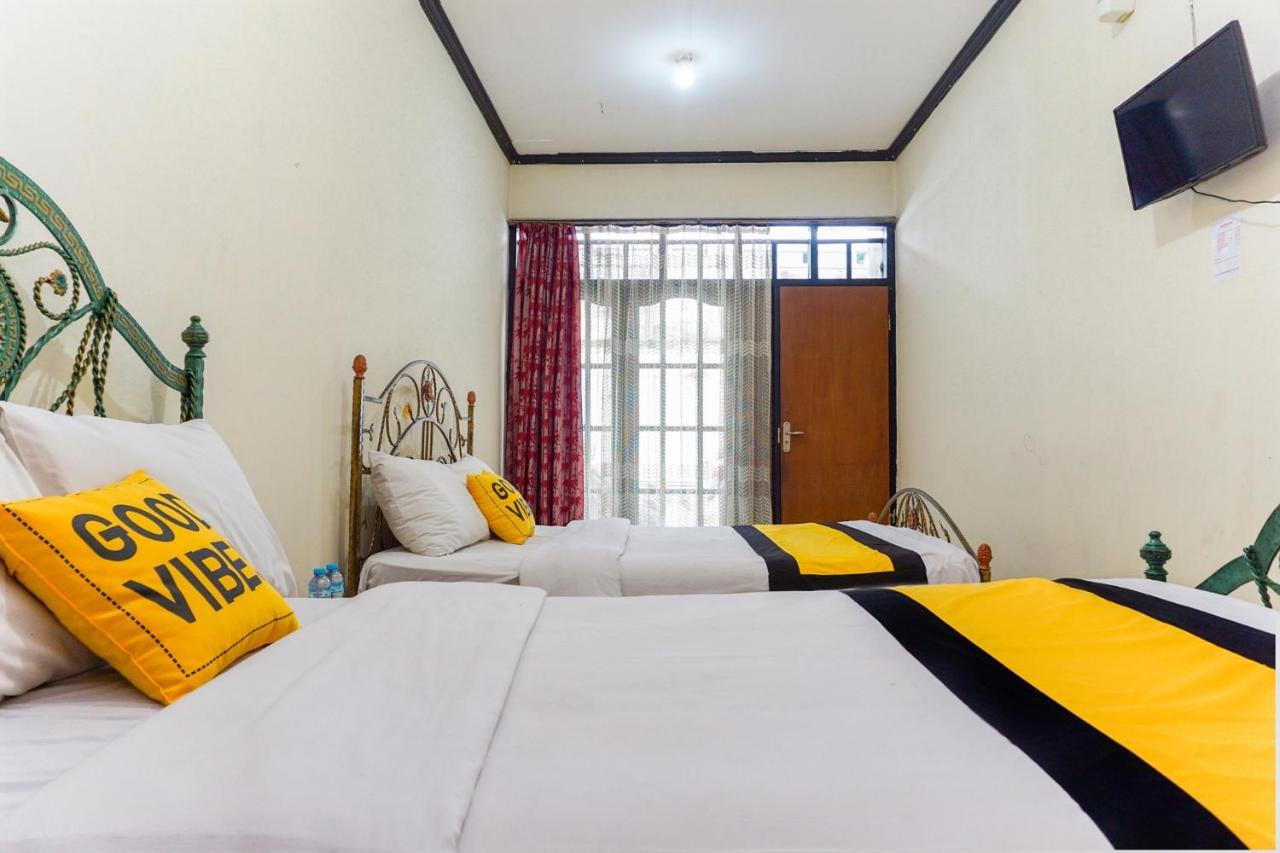 Astria Graha Hotel Bandung Exterior photo